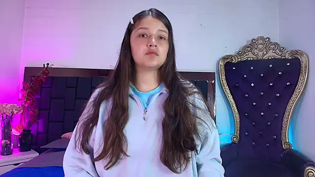 Krystal Heartss online show from 2, 12, 2025