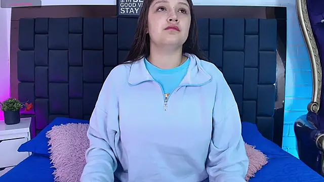 Snapshot of Krystal_Heartss chatting on 24, 11, 2025 Krystal Heartss online show from 24, 11, 2025