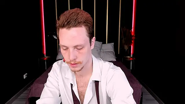 LeoMooree online show from 23, 10, 2025