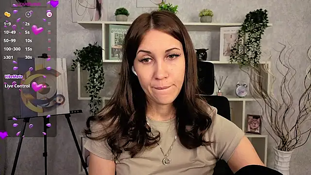 Snapshot of DreamVelour chatting on 25, 11, 2025 DreamVelour online show from 25, 11, 2025