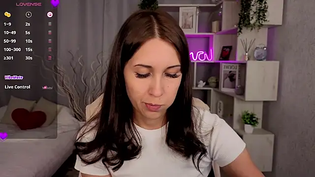 Snapshot of DreamVelour chatting on 17, 11, 2025 DreamVelour online show from 17, 11, 2025