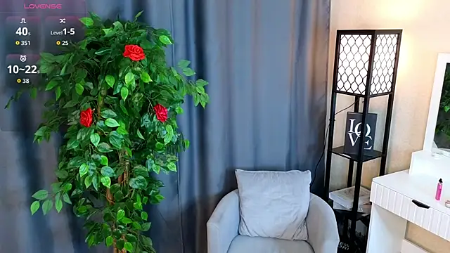 ElenoreReth online show from 24, 3, 2026