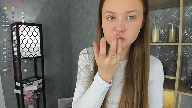 ElenoreReth online show from 24, 11, 2025