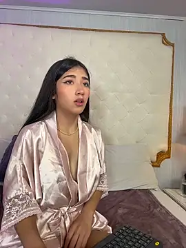 Mariana Kalo online show from 15, 4, 2026