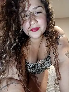 Snapshot of Moranguinha2234 chatting on 5, 5, 2026 Moranguinha2234 online show from 5, 5, 2026