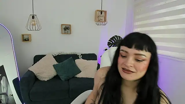 Antonela vargas online show from 4, 2, 2026