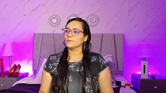 Michell Monet online show from 13, 5, 2026