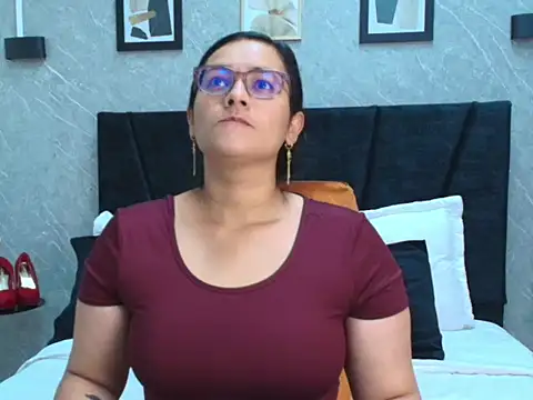 Michell Monet online show from 24, 3, 2026