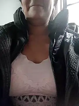 Michell Monet online show from 28, 2, 2026