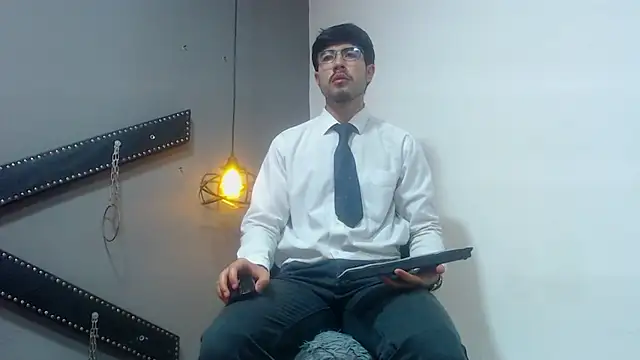 DanteBrown01 online show from 4, 10, 2025