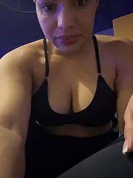 Anavalle online show from 6, 2, 2026