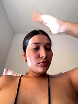 Snapshot of IsabellaJoness_ chatting on 2, 11, 2025 IsabellaJoness online show from 2, 11, 2025