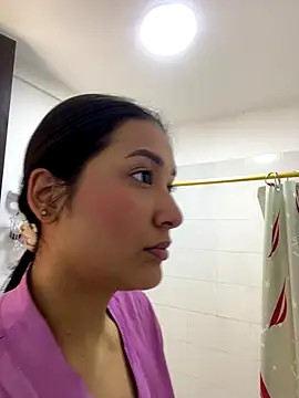 Snapshot of IsabellaJoness_ chatting on 21, 10, 2025 IsabellaJoness online show from 21, 10, 2025