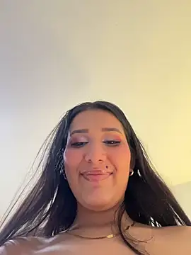 IsabellaJoness  online show from 24, 2, 2026