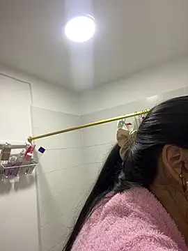 Snapshot of IsabellaJoness_ chatting on 17, 10, 2025 IsabellaJoness online show from 17, 10, 2025