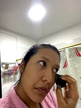 Snapshot of IsabellaJoness_ chatting on 14, 10, 2025 IsabellaJoness online show from 14, 10, 2025