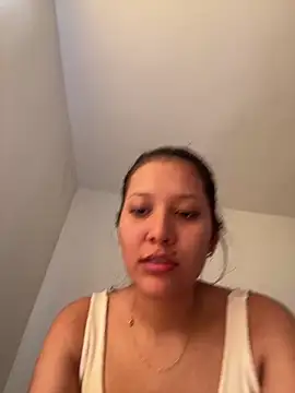 Snapshot of IsabellaJoness_ chatting on 15, 10, 2025 IsabellaJoness online show from 15, 10, 2025