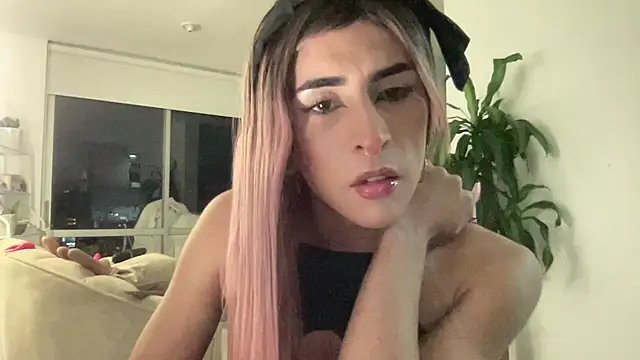 Snapshot of isa__fox chatting on 27, 11, 2025 isa fox online show from 27, 11, 2025