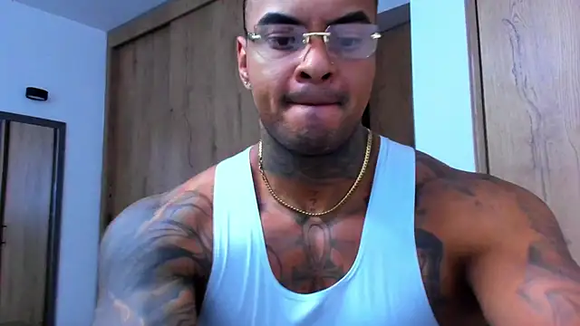 Snapshot of binmontana_ chatting on 13, 7, 2026 binmontana online show from 13, 7, 2026