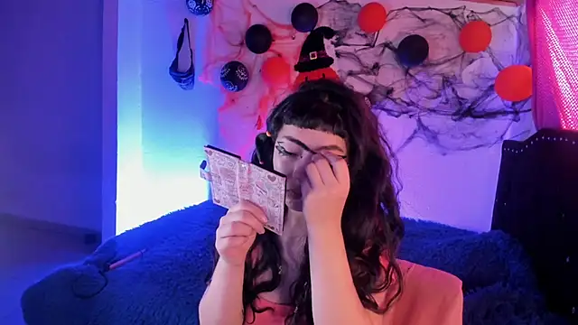 kitty  chs online show from 2, 11, 2025