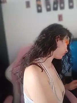 kitty  chs online show from 12, 4, 2026