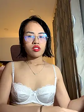 EllieYoon online show from 20, 12, 2025