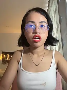 EllieYoon online show from 19, 12, 2025