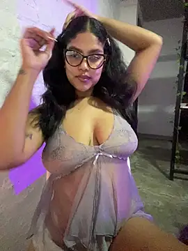 Snapshot of miiabrown18 chatting on 15, 7, 2026 miiabrown18 online show from 15, 7, 2026