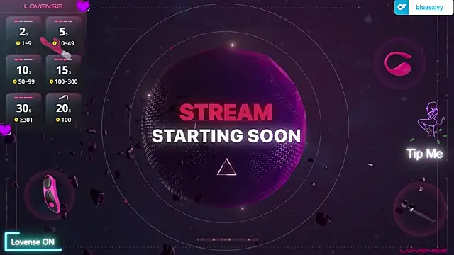 Snapshot of luluubloomm chatting on 13, 11, 2025 luluubloomm online show from 13, 11, 2025