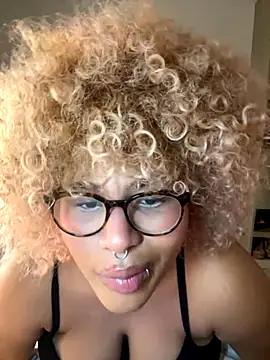 niki wild18 online show from 5, 10, 2025