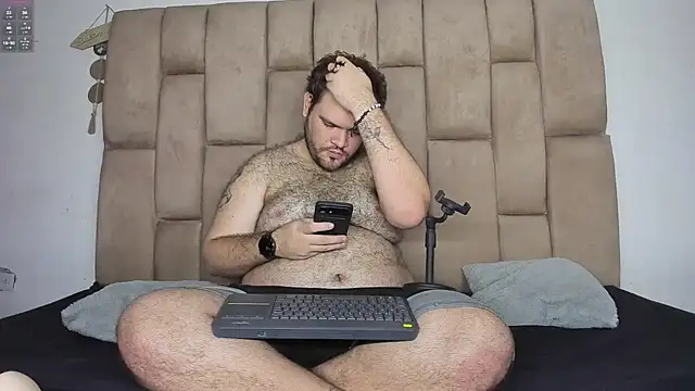 Snapshot of big_bearr chatting on 30, 5, 2026 big bearr online show from 30, 5, 2026