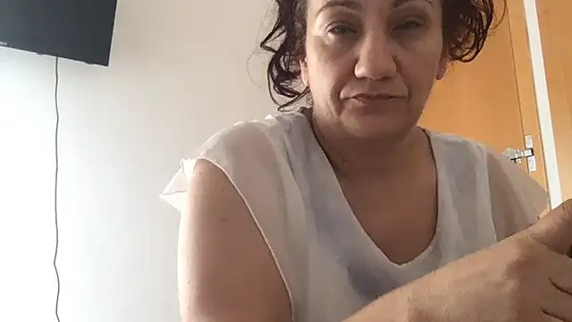 paula19800 online show from 14, 10, 2025