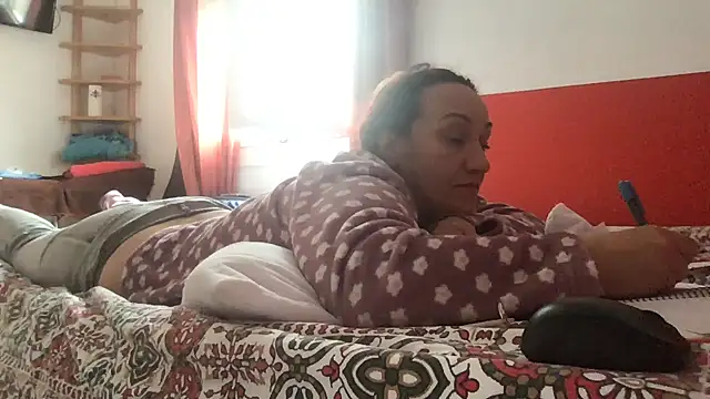 paula19800 online show from 2, 12, 2025