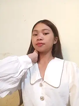 Mayy1 online show from 23, 10, 2025