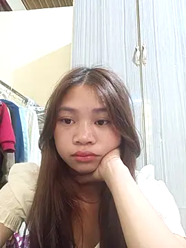 Mayy1 online show from 12, 10, 2025