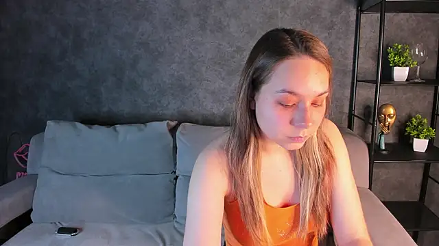 Snapshot of Al1ice_Moures chatting on 15, 10, 2025 Al1ice Moures online show from 15, 10, 2025