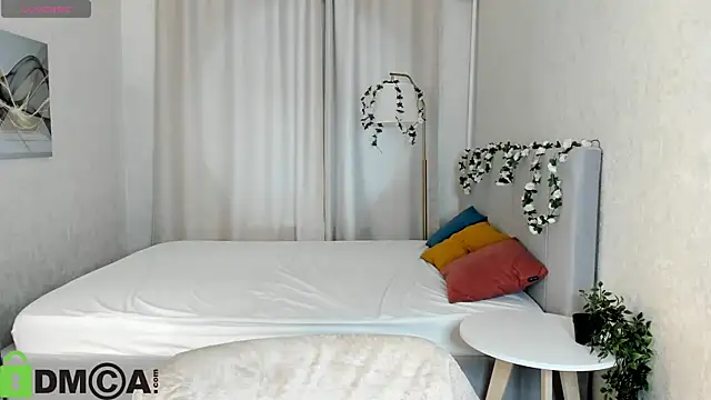 Al1ice Moures online show from 6, 2, 2026