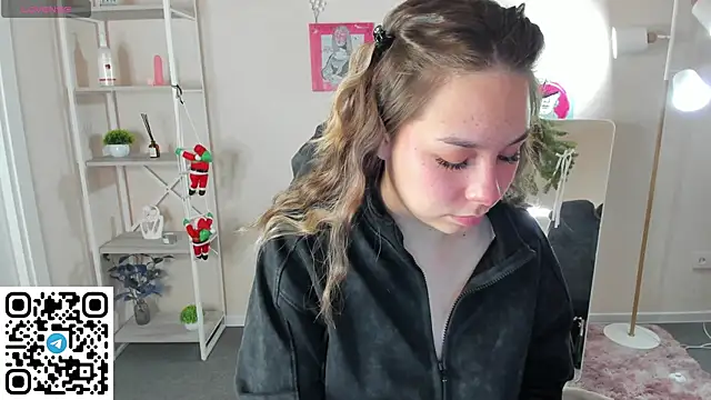 Al1ice Moures online show from 11, 1, 2026