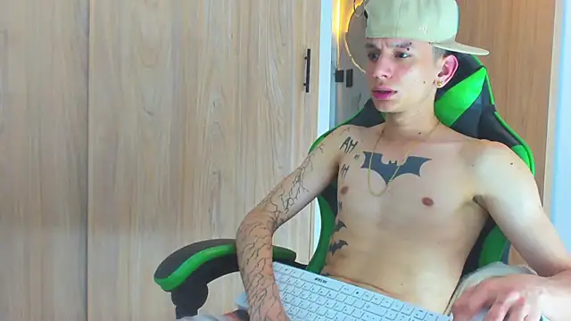 Skinny batman online show from 15, 10, 2025