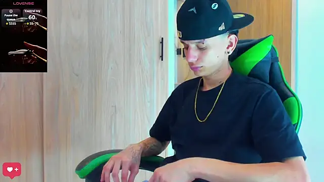 Skinny batman online show from 27, 10, 2025