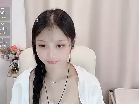 -689-yiyi- online show from 27, 9, 2025