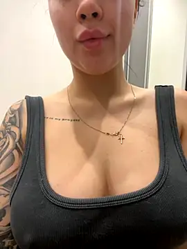 kiss Lissa online show from 14, 10, 2025