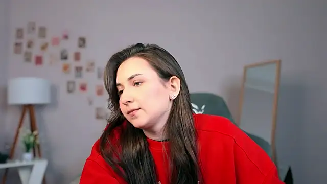 raviolly046 online show from 27, 9, 2025