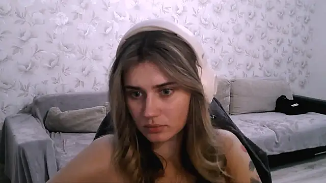 JerrieLoosle online show from 5, 10, 2025