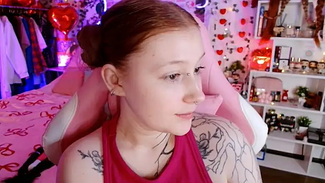 Ayla Hicks online show from 1, 3, 2026