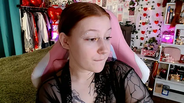 Ayla Hicks online show from 20, 3, 2026