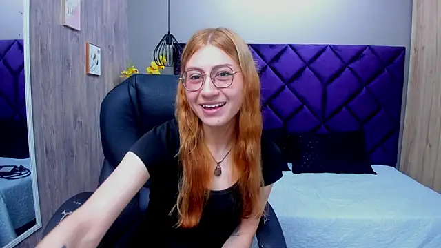 ChloeCampbell03 online show from 25, 9, 2025