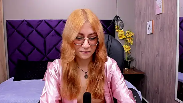 ChloeCampbell03 online show from 2, 11, 2025