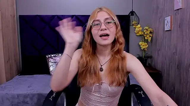 ChloeCampbell03 online show from 6, 11, 2025