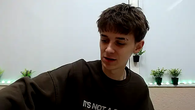 Hoot Dude  online show from 28, 10, 2025